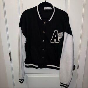 🔥5/$25🔥 Black & White Varsity Jacket Preowned Size 2XL by Roma Concept by Rosee